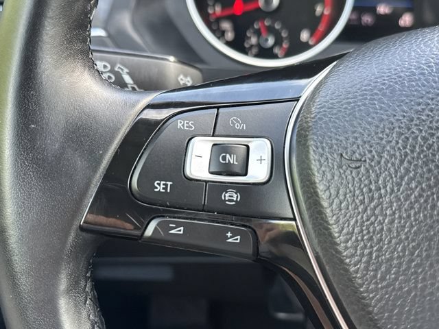 Used 2019 Volkswagen Tiguan SE FWD image 30