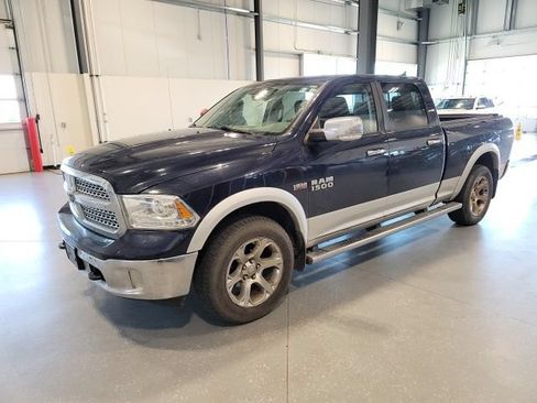 Used 2014 RAM 1500 Laramie w/ Convenience Group AWD/4WD image 3