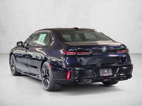New 2025 BMW 760i xDrive w/ Executive Package image 7