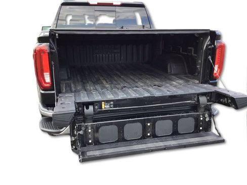 Used 2024 GMC Sierra 1500 SLT w/ SLT Premium Plus Package AWD/4WD image 13