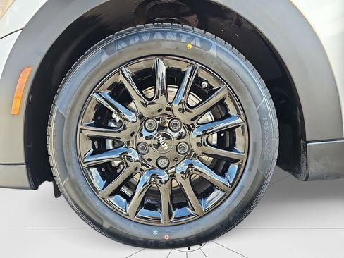 Used 2023 MINI Cooper 4-Door Hardtop FWD image 23