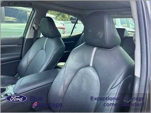 Used 2021 Toyota Camry XSE FWD image 11