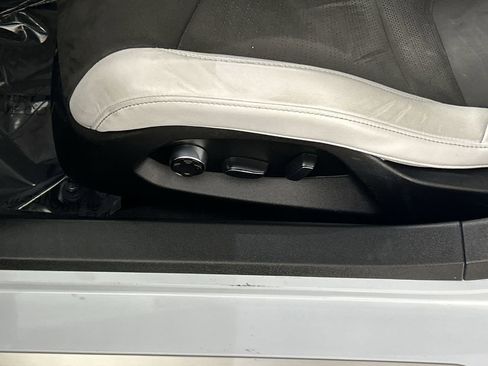 Used 2020 Chevrolet Corvette Stingray Premium Cpe w/ 3LT Preferred Equipment Group image 19