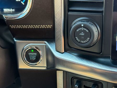 Certified 2022 Ford F150 King Ranch AWD/4WD image 39