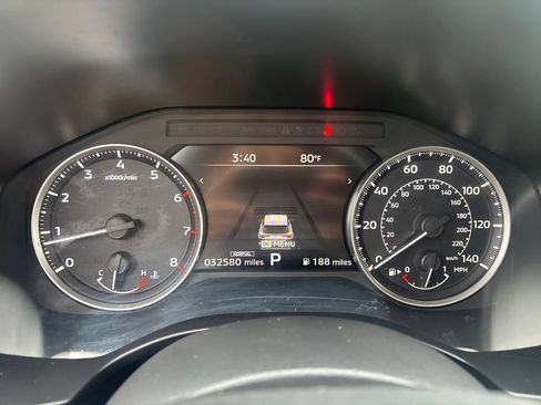 Used 2025 Mitsubishi Outlander SE FWD image 11