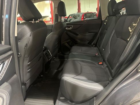 Used 2023 Subaru Forester Premium AWD/4WD image 43