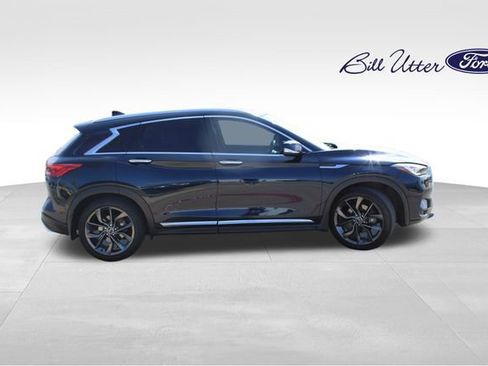 Used 2019 INFINITI QX50 Essential w/ Sensory Package image 4