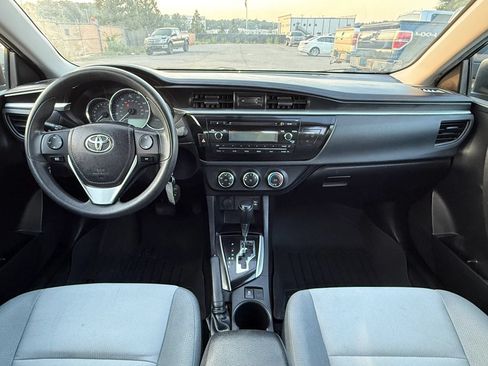 Used 2015 Toyota Corolla L FWD image 3