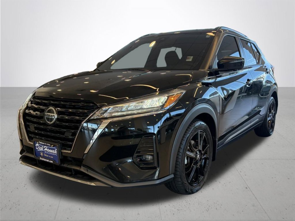 Used 2021 Nissan Kicks SR FWD image 2