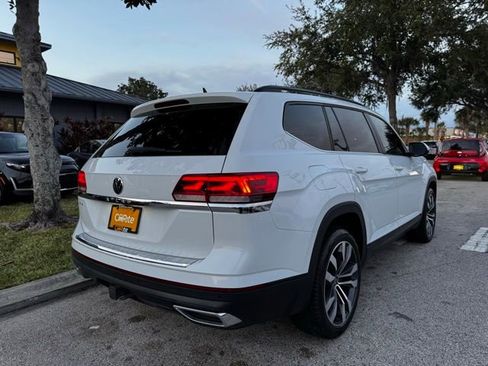 Used 2022 Volkswagen Atlas SE w/ Panoramic Sunroof Package FWD image 5