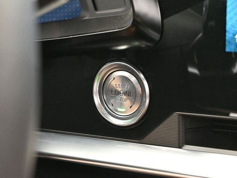 Used 2025 Chevrolet Corvette Z06 RWD image 35