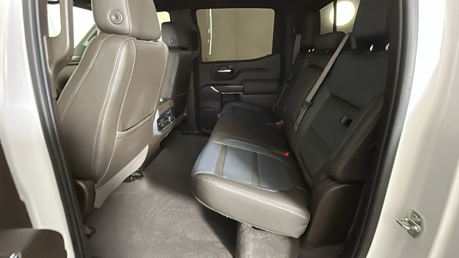 Used 2021 GMC Sierra 1500 Denali w/ Driver Alert Package II AWD/4WD image 32