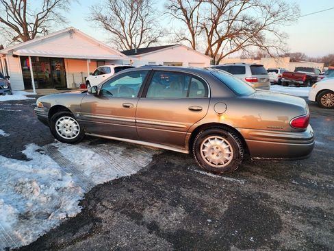 Used 2002 Buick Le Sabre Custom w/ Luxury Pkg image 8