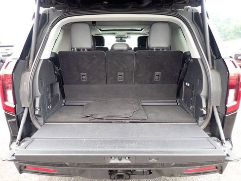 Used 2025 Ford Expedition Active AWD/4WD image 8