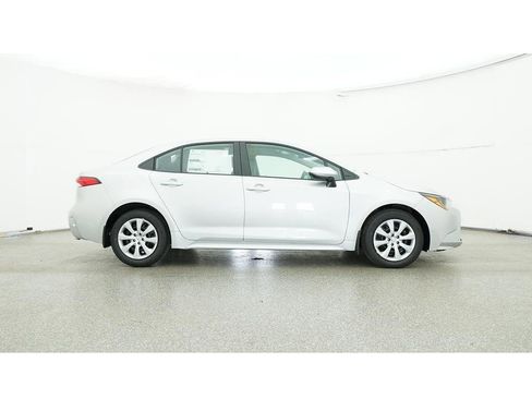 New 2025 Toyota Corolla LE FWD image 27