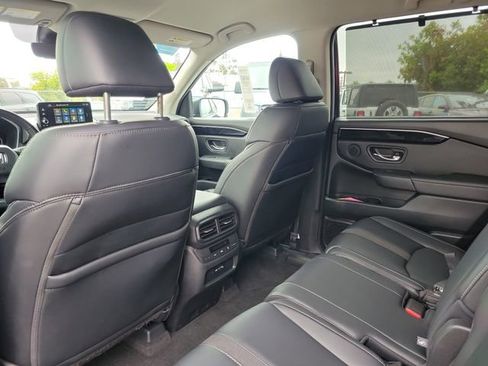 Used 2025 Honda Pilot EX-L image 14