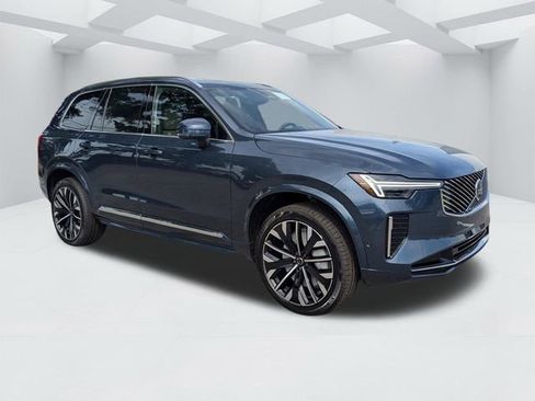 New 2026 Volvo XC90 B6 Plus w/ Protection Package Premier AWD/4WD image 2