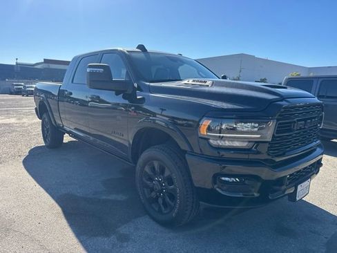 Used 2024 RAM 2500 Limited AWD/4WD image 3