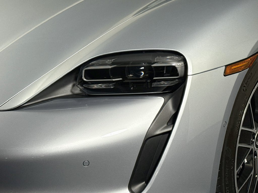 Certified 2022 Porsche Taycan RWD image 24