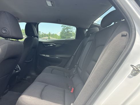 Used 2024 Chevrolet Malibu LT FWD image 7