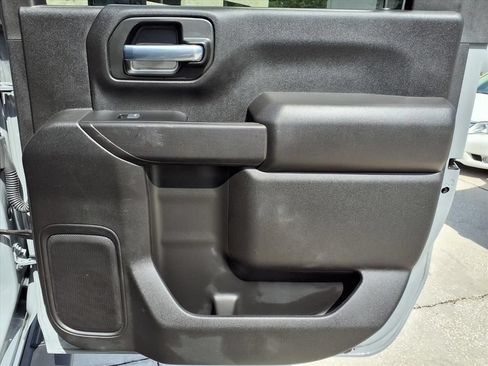 Used 2025 Chevrolet Silverado 2500 Custom w/ Custom Value Package RWD image 12