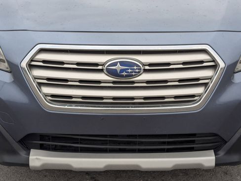 Used 2015 Subaru Outback 2.5i Limited image 9