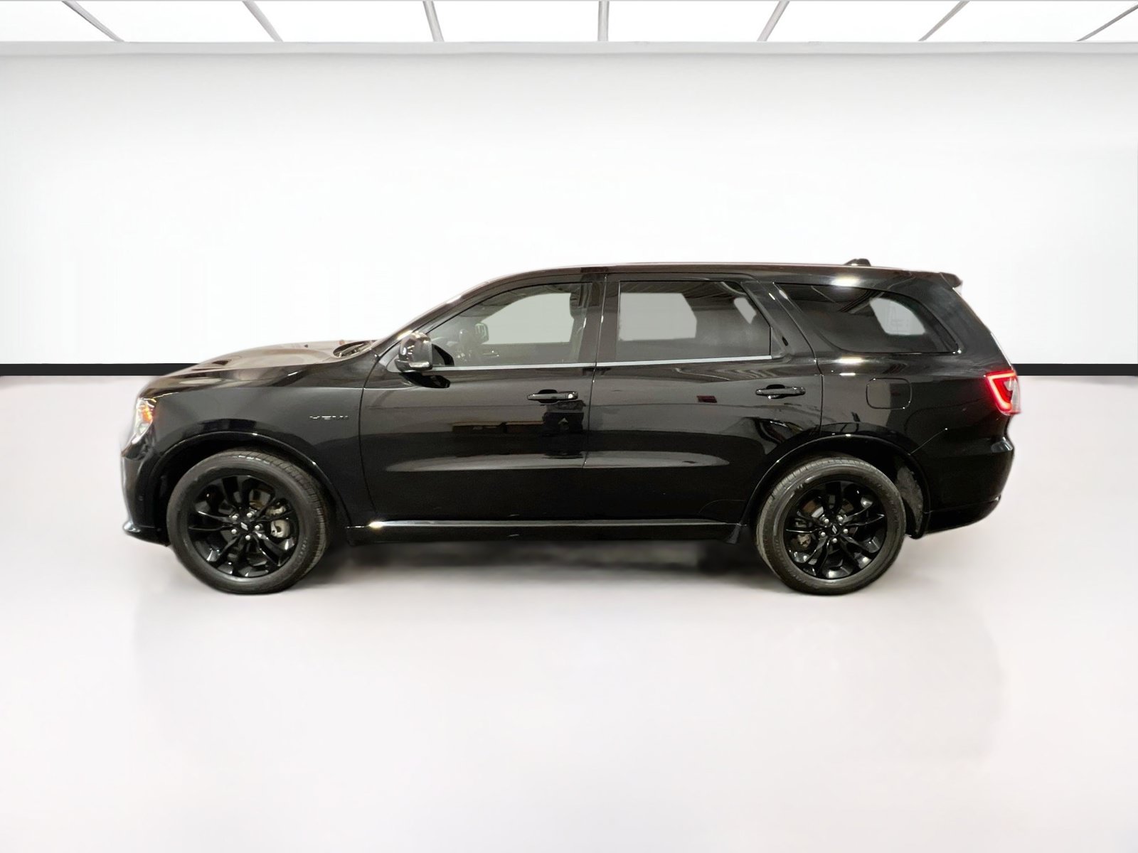 Used 2020 Dodge Durango R/T w/ Blacktop Package RWD image 25