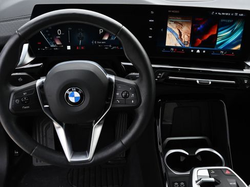 Certified 2025 BMW X2 xDrive28i image 13