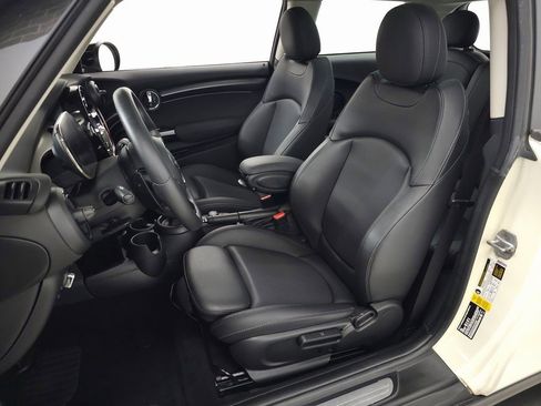 Used 2022 MINI Cooper S w/ Premium Package image 15