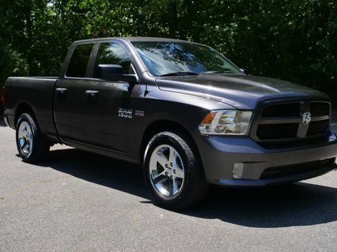 Used 2014 RAM 1500 Express RWD image 4