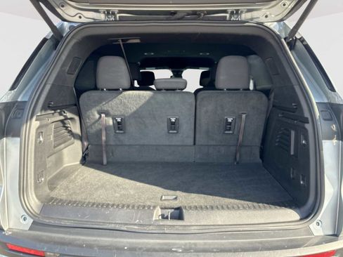 Certified 2024 Chevrolet Traverse LT w/ LPO, Floor Liner Package image 26