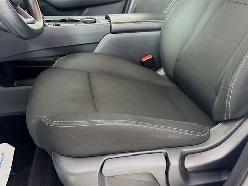 Used 2024 Nissan Rogue S AWD/4WD image 23