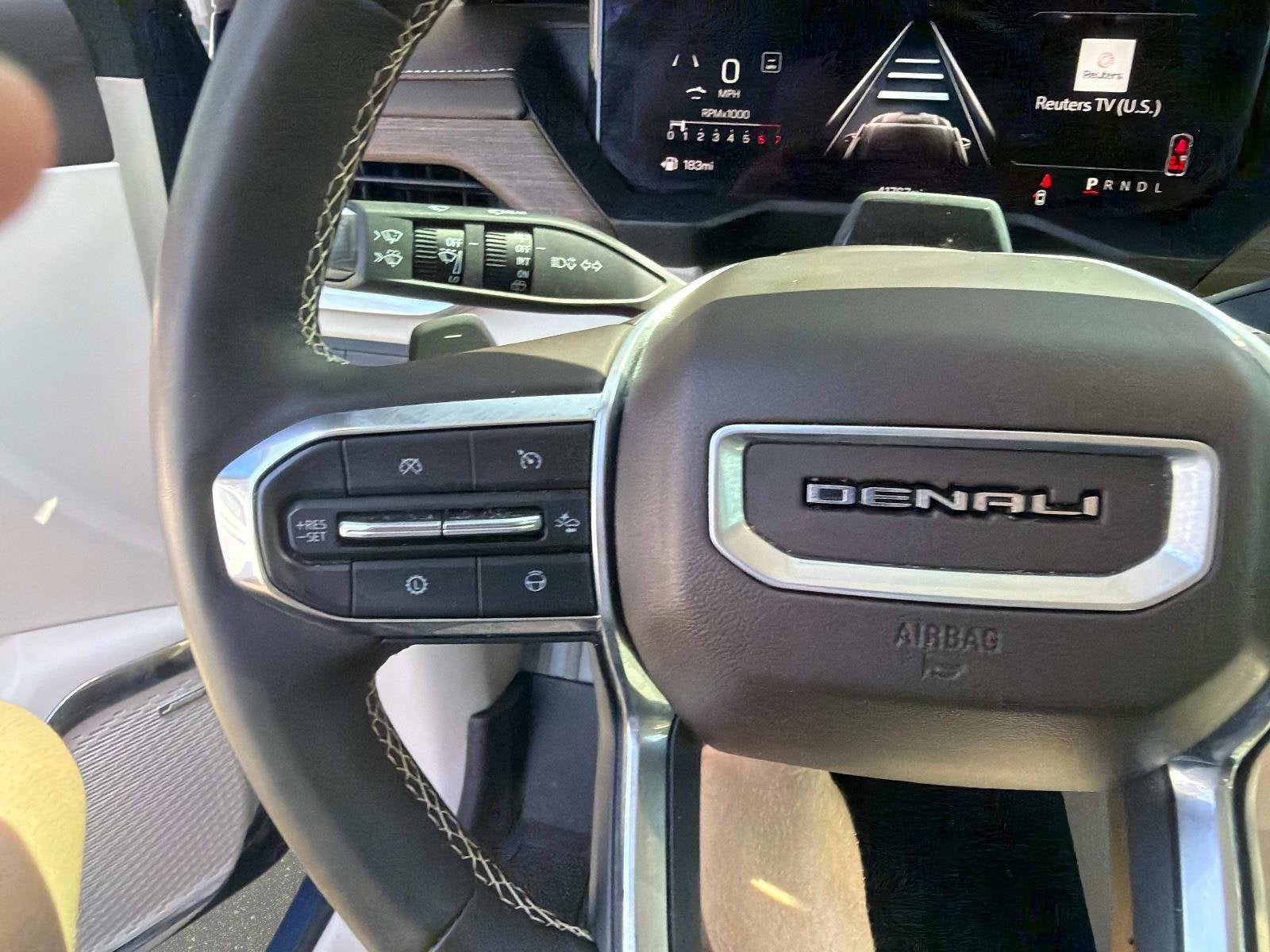 Used 2024 GMC Acadia Denali w/ Super Cruise Package FWD image 29