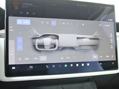 Used 2023 Tesla Model X image 19