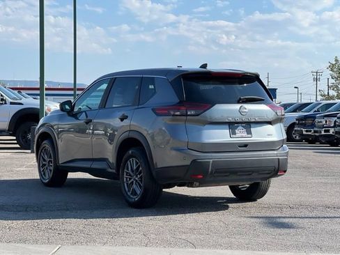Used 2024 Nissan Rogue S AWD/4WD image 6