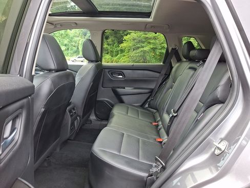 Certified 2026 Nissan Rogue SV w/ SV Premium Package AWD/4WD image 10