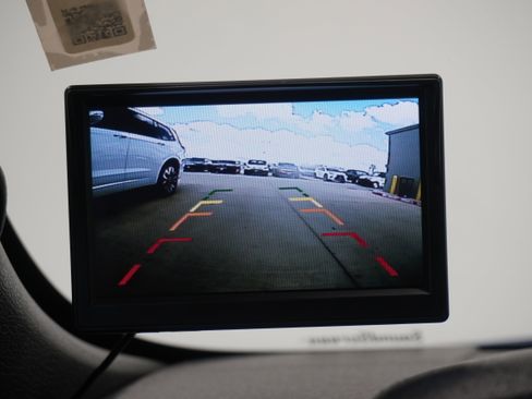 Used 2013 Ford F150 XLT w/ Mid Equipment Group image 17