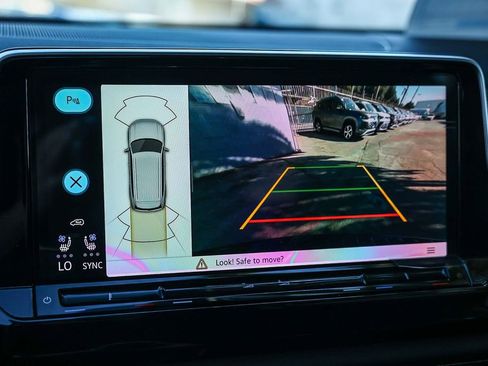 New 2026 Volkswagen Atlas SE image 34