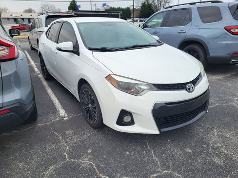 Used 2014 Toyota Corolla S image 3
