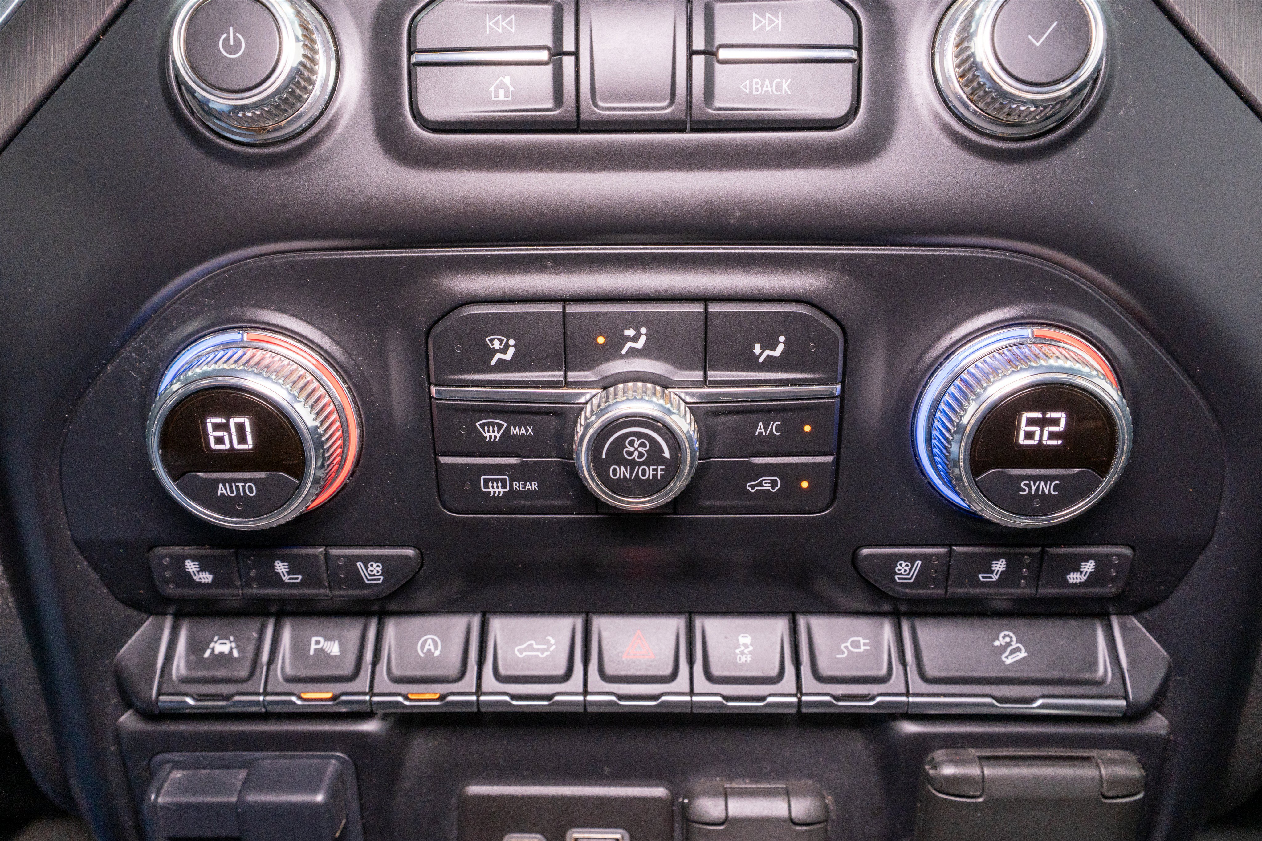 Used 2020 GMC Sierra 1500 AT4 w/ AT4 Premium Package AWD/4WD image 26