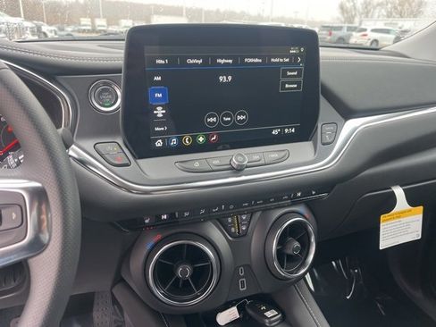 New 2026 Chevrolet Blazer LT image 27