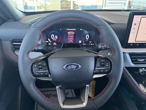 New 2026 Ford Explorer ST-Line w/ ST-Line Street Pack image 13