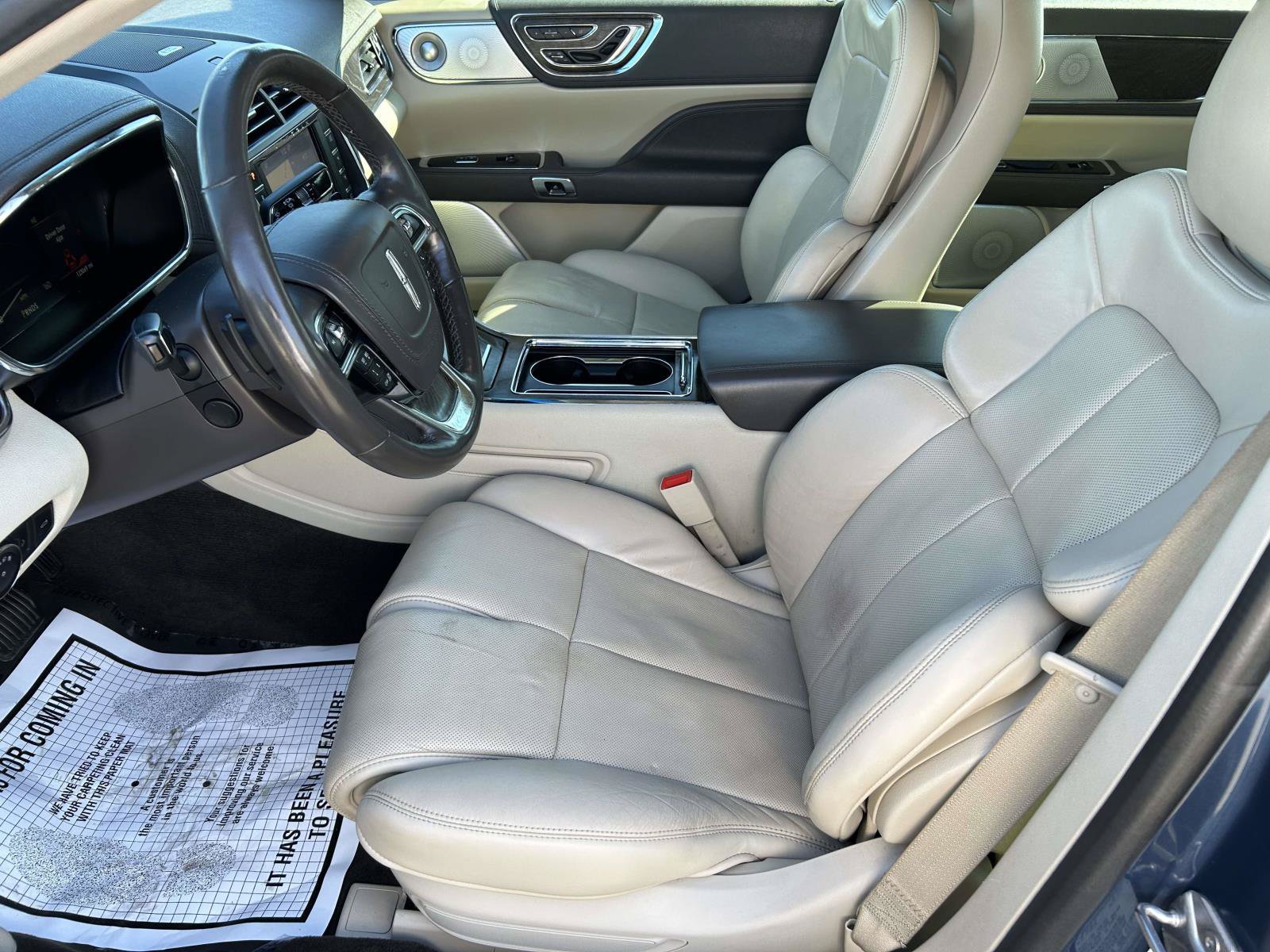 Used 2020 Lincoln Continental Reserve w/ Luxury Package FWD image 19