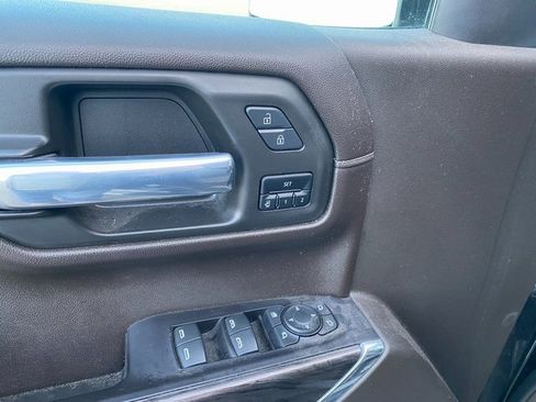 Used 2021 Chevrolet Silverado 1500 LTZ image 18