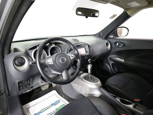 Used 2011 Nissan Juke SV image 10