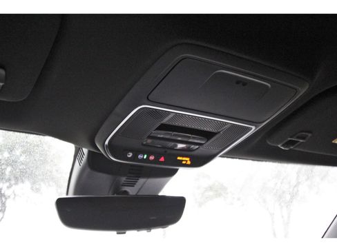 Used 2025 GMC Acadia Denali w/ Super Cruise Package FWD image 22