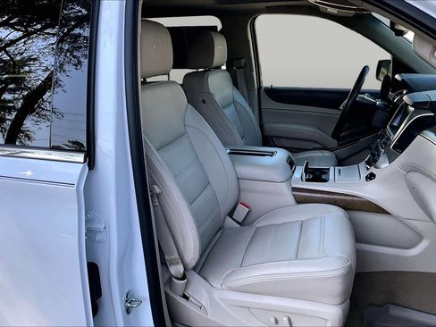 Used 2018 GMC Yukon Denali RWD image 9