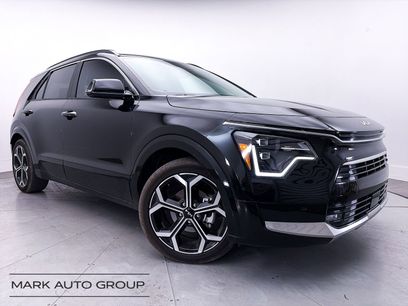 Used 2024 Kia Niro SX Touring