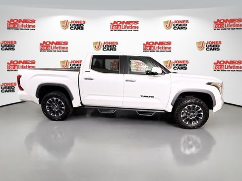 Used 2024 Toyota Tundra Limited AWD/4WD image 17