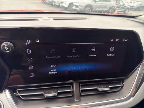 Used 2026 Chevrolet Trax LT FWD image 18